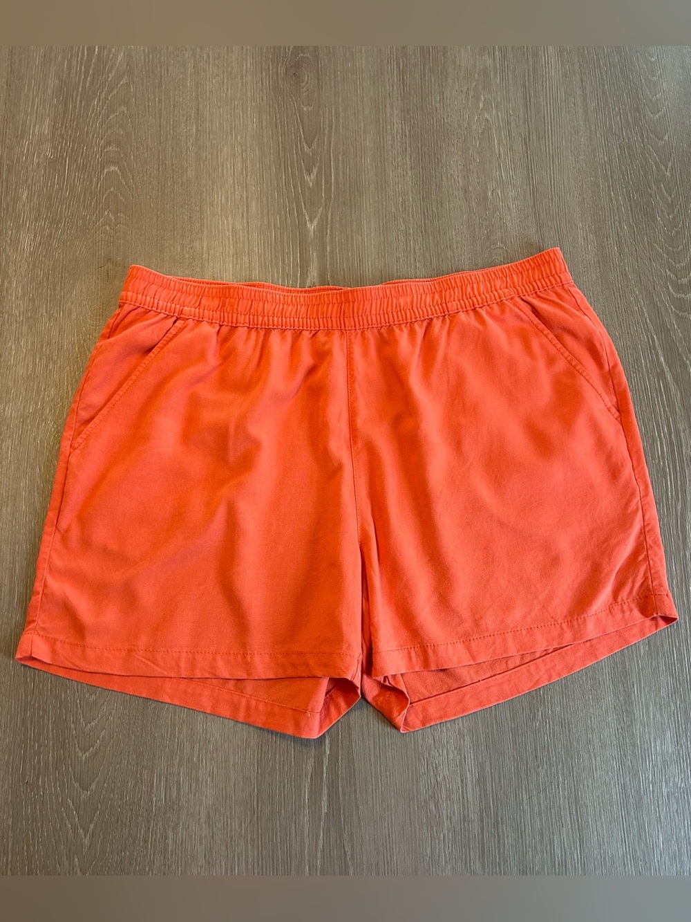 Serra Women’s Linen Blend Relaxed Fit Shorts Coral Color Size XL Front Pockets.